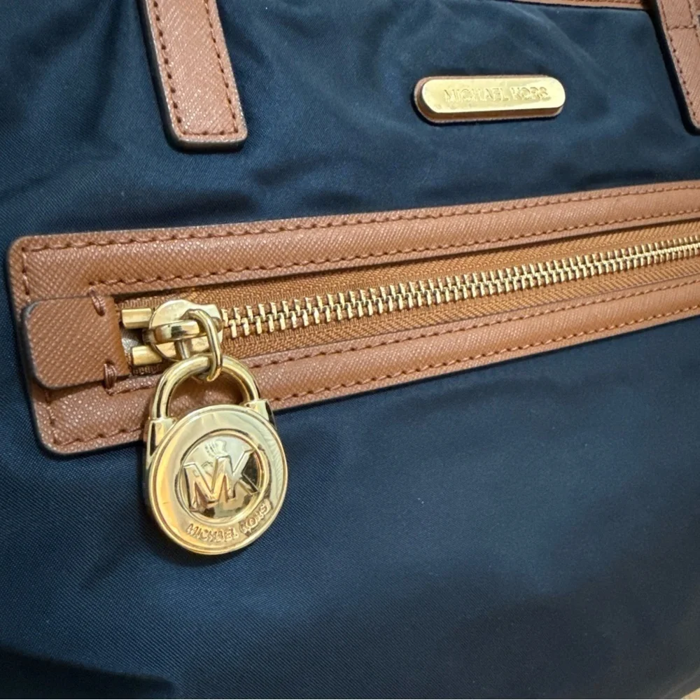 Michael Kors Kempton Nylon Satchel Tote Purse Shoulder Bag in Navy and Brown - Picture 6 of 13